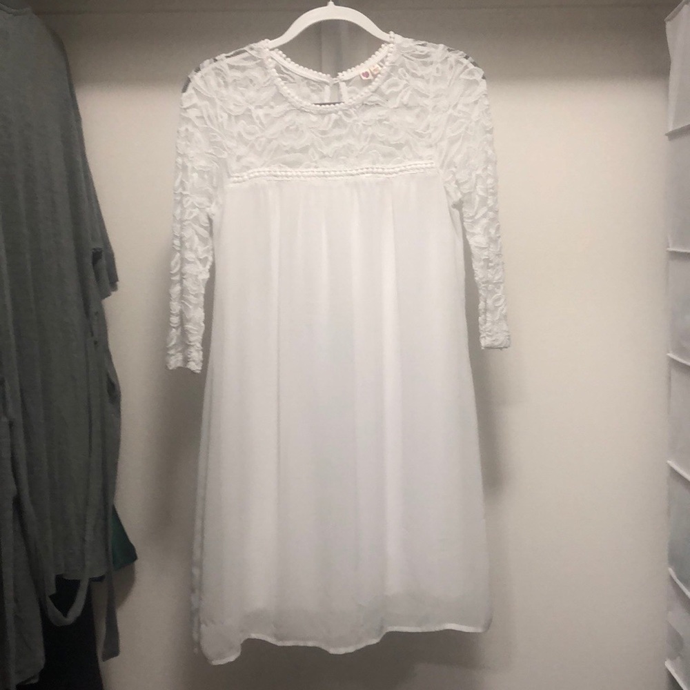 AUW short bridal dress. Only worn once!